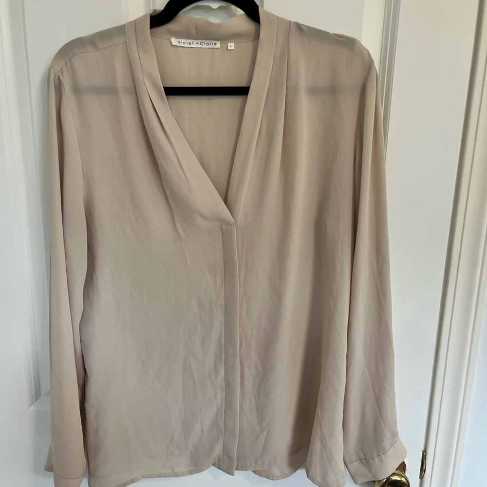 Violet & Claire Women's Cream Blouse